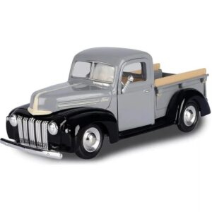 1942-47 Jailbar Pickup truck Blue and Black timeless Legend series 1/24 Diecast Model car by Motormax